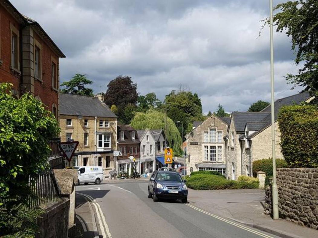 Stylish Town Centre Apartments Nailsworth Extérieur photo