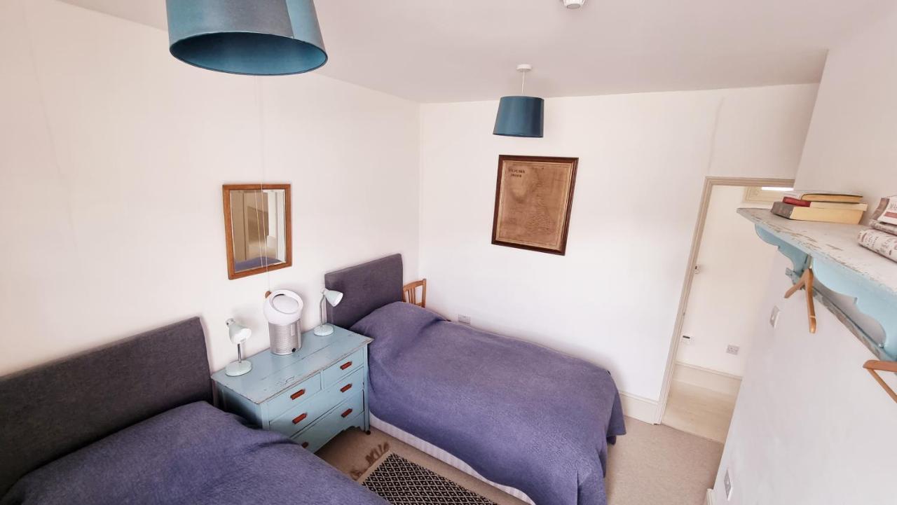 Stylish Town Centre Apartments Nailsworth Extérieur photo